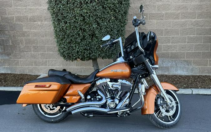 FLHX 2014 Street Glide®