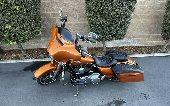 FLHX 2014 Street Glide®