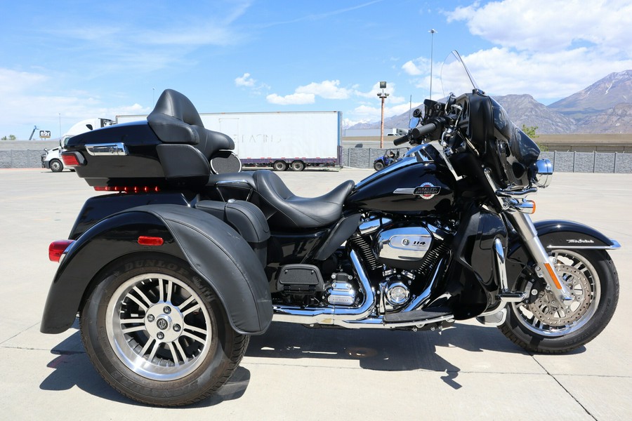 2023 Harley-Davidson Tri Glide Ultra FLHTCUTG