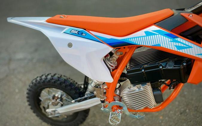 2024 KTM SX-E 5