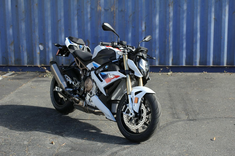 2024 BMW S 1000 R