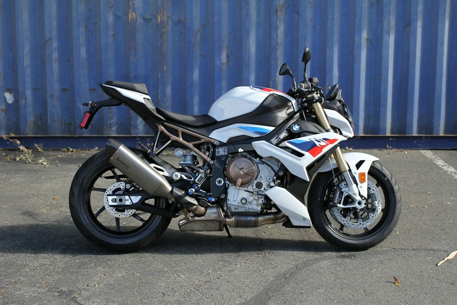 2024 BMW S 1000 R