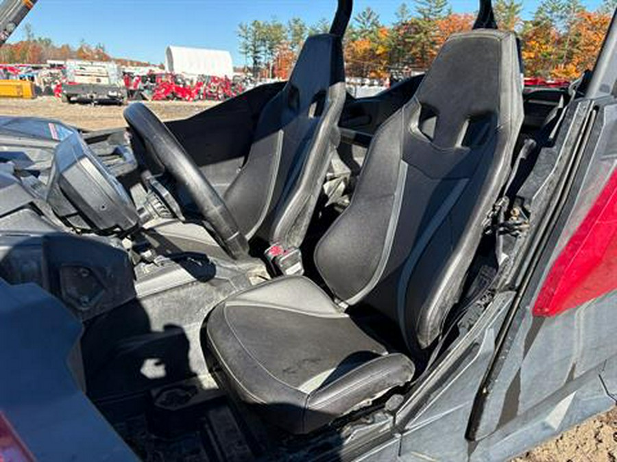 2025 Can-Am Commander MAX XT 700