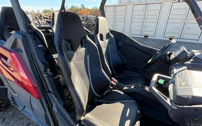 2025 Can-Am Commander MAX XT 700