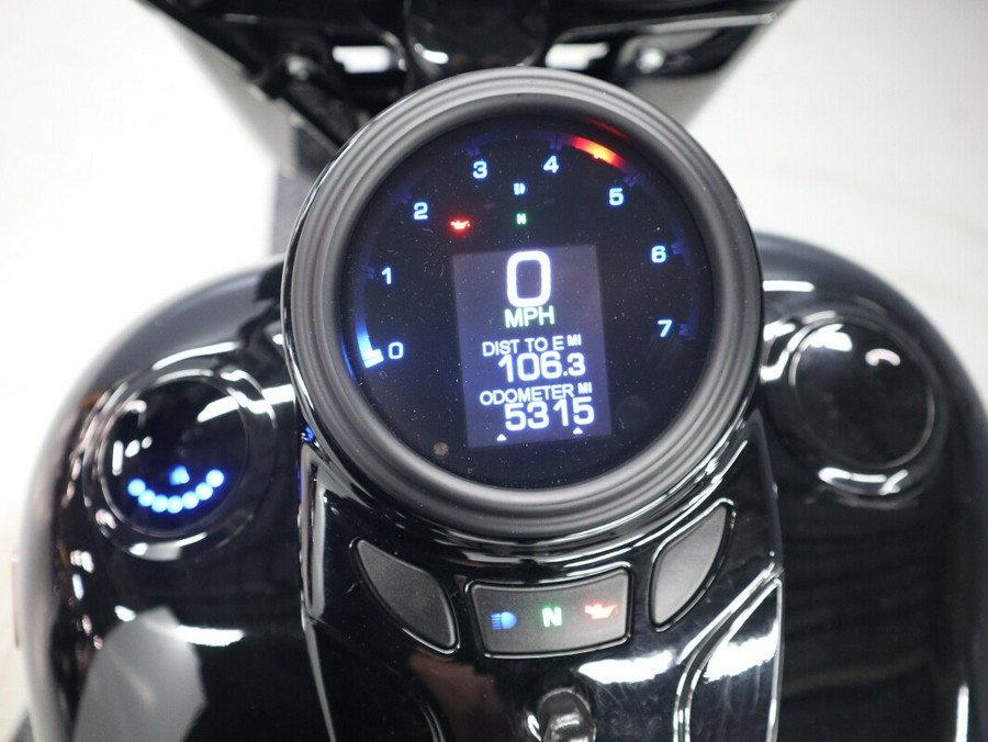 2016 Harley-Davidson Softail Slim