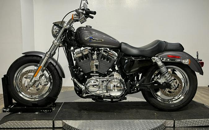 2016 Harley-Davidson 1200 Custom