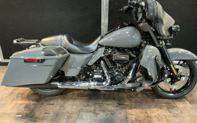 2017 Harley-Davidson Street Glide Special