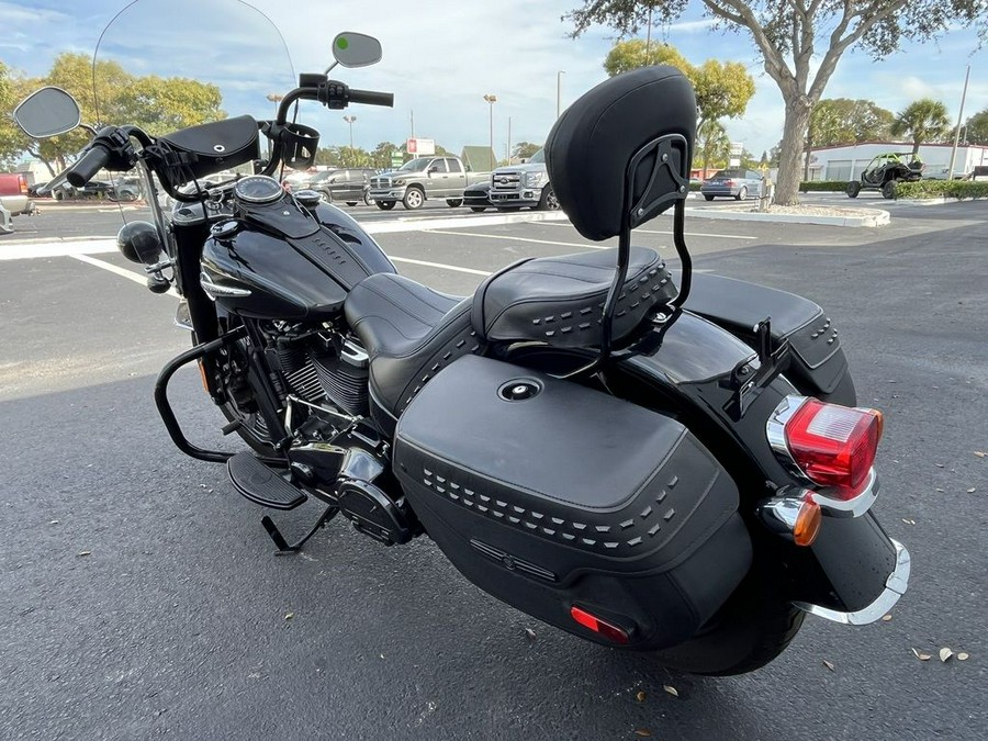 2020 Harley-Davidson® FLHCS - Heritage Classic 114