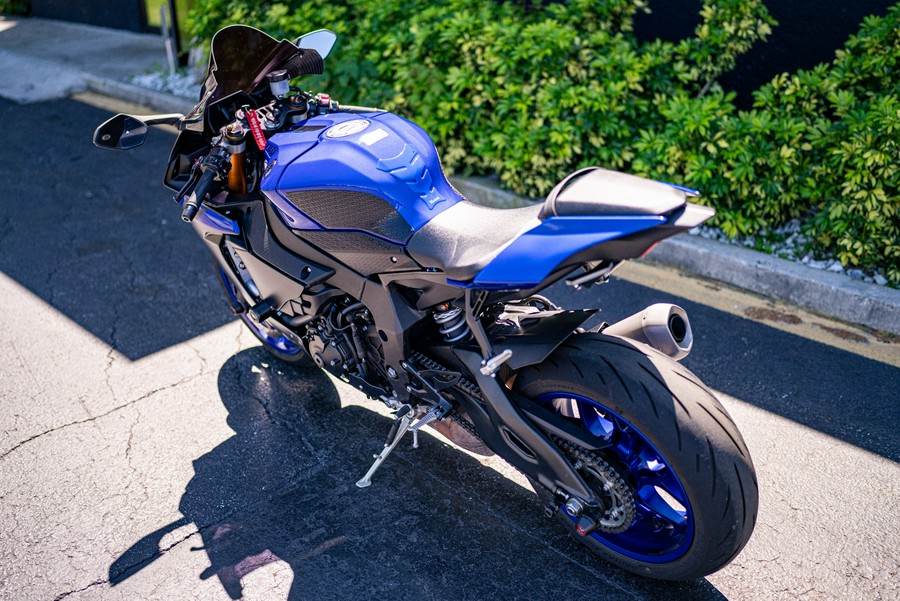 2019 Yamaha YZF-R1