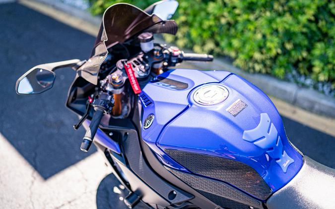 2019 Yamaha YZF-R1