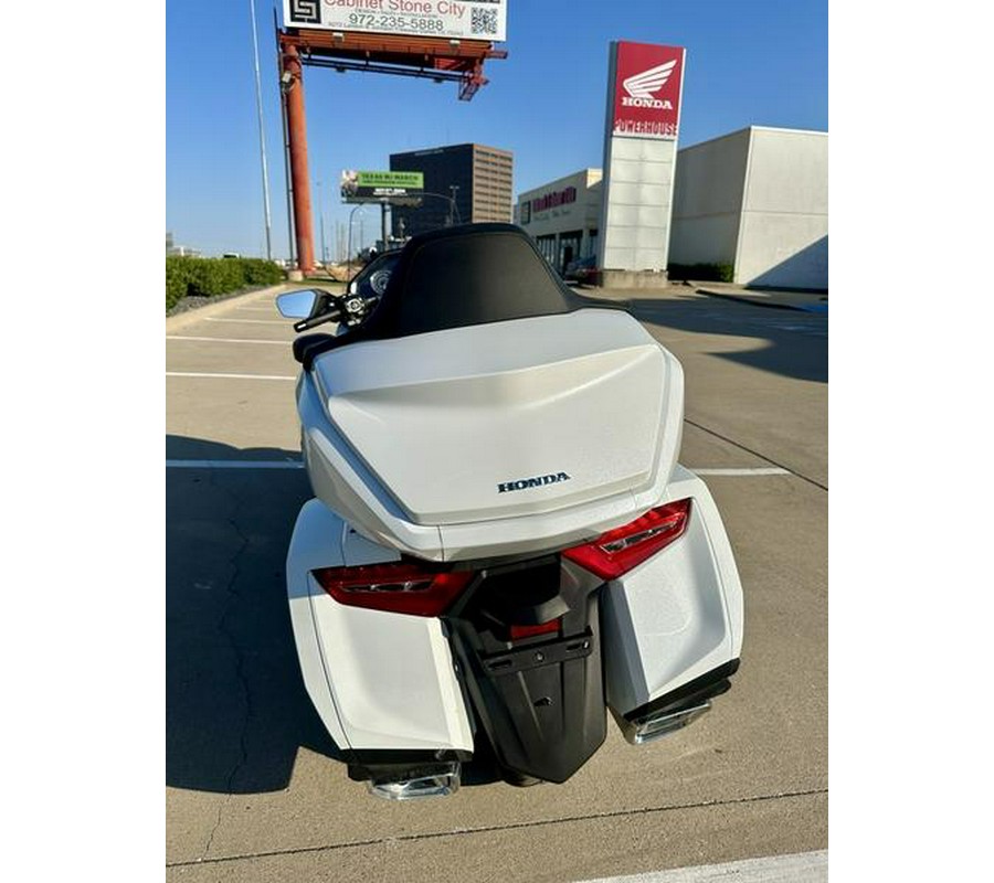 2018 Honda® Gold Wing Tour Automatic DCT Pearl White