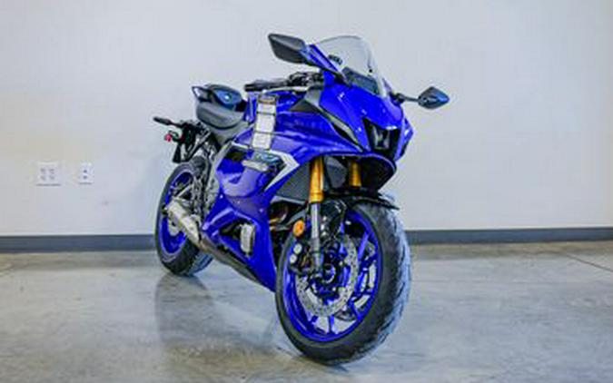 Used 2025 YAMAHA YZFR7