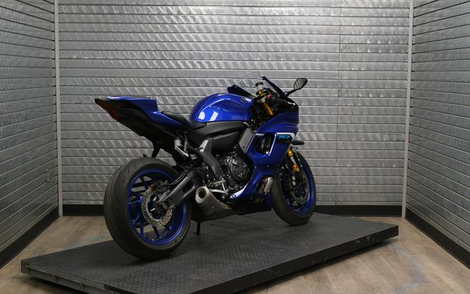2025 YAMAHA YZFR7