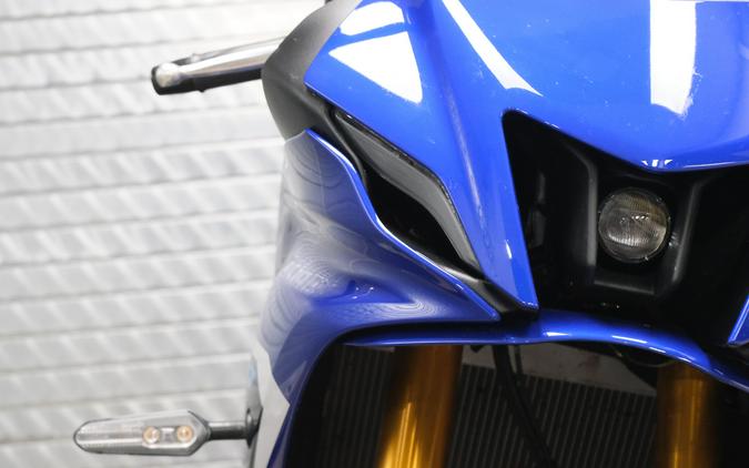 2025 YAMAHA YZFR7