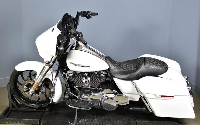 2017 Harley-Davidson Street Glide Special