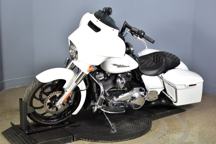 2017 Harley-Davidson Street Glide Special