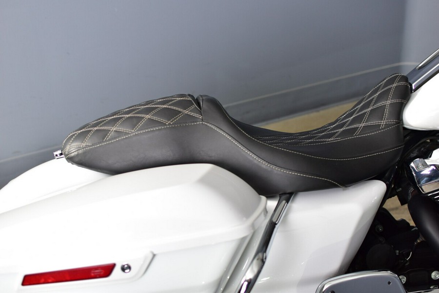 2017 Harley-Davidson Street Glide Special