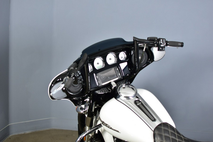 2017 Harley-Davidson Street Glide Special