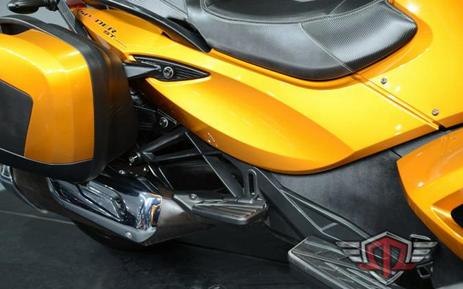 2014 Can-Am Spyder ST Limited SE5
