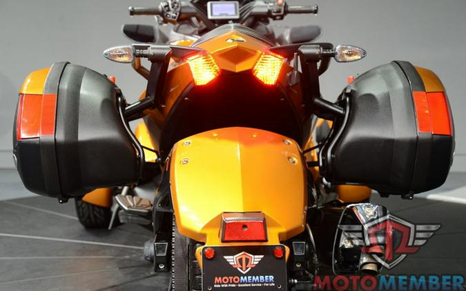 2014 Can-Am Spyder ST Limited SE5