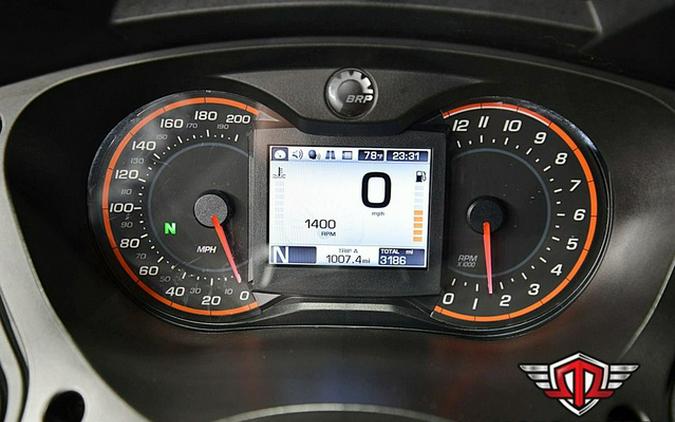 2014 Can-Am Spyder ST Limited SE5