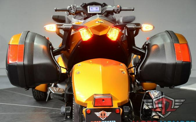 2014 Can-Am Spyder ST Limited SE5