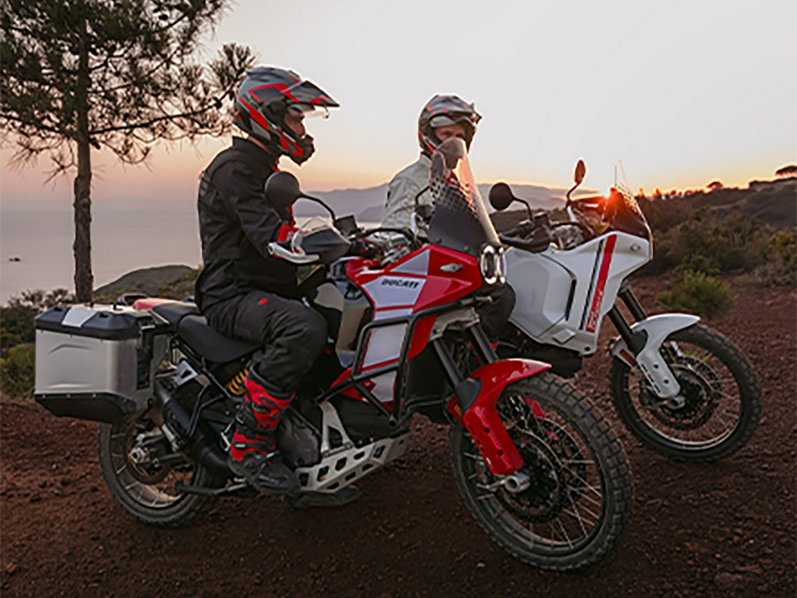 2025 Ducati DesertX Discovery