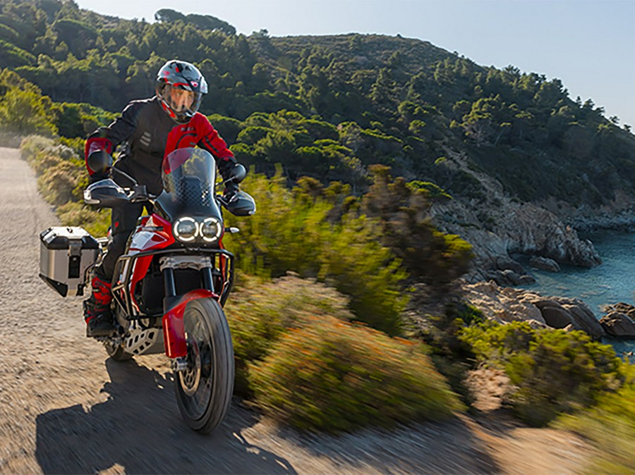 2025 Ducati DesertX Discovery