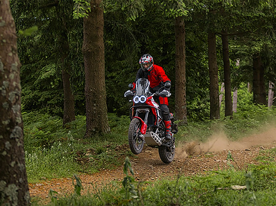 2025 Ducati DesertX Discovery