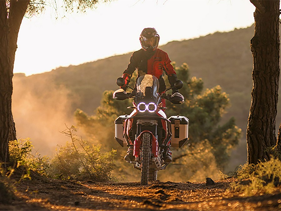 2025 Ducati DesertX Discovery