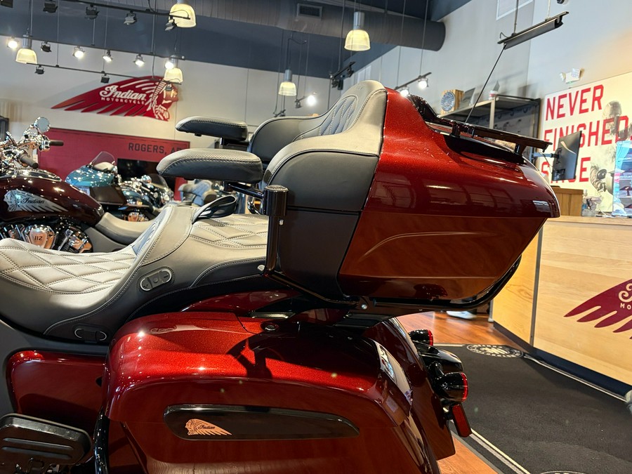2026 Indian Motorcycle Pursuit® Dark Horse®
