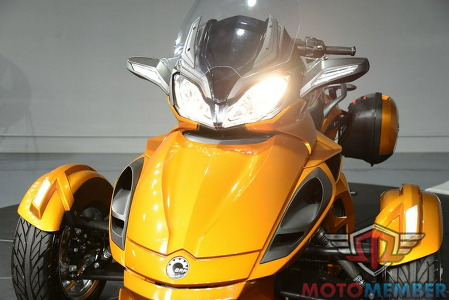 2014 Can-Am Spyder ST Limited SE5