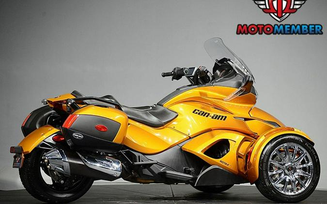 2014 Can-Am Spyder ST Limited SE5