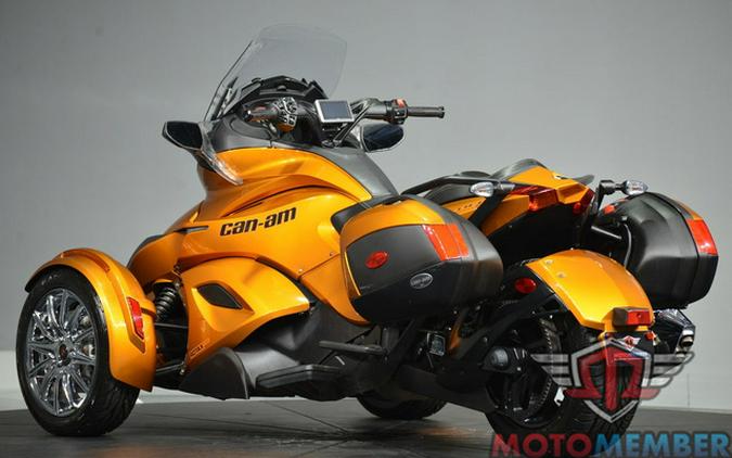 2014 Can-Am Spyder ST Limited SE5