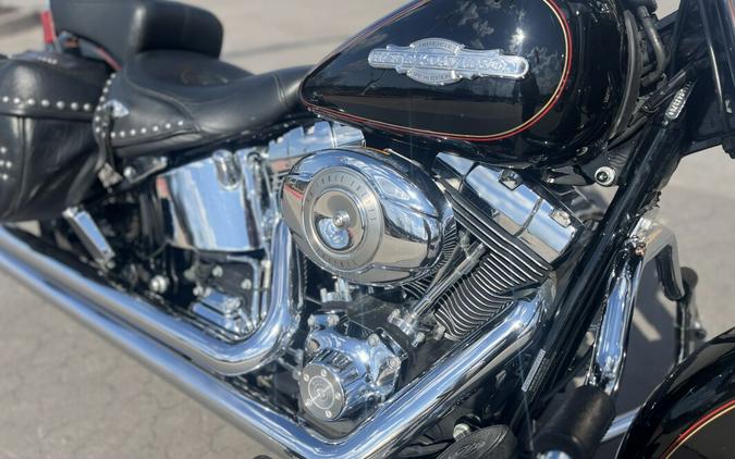 2010 Harley-Davidson® Heritage Softail® Classic 156 FIREFIGHTER BLACK 041370