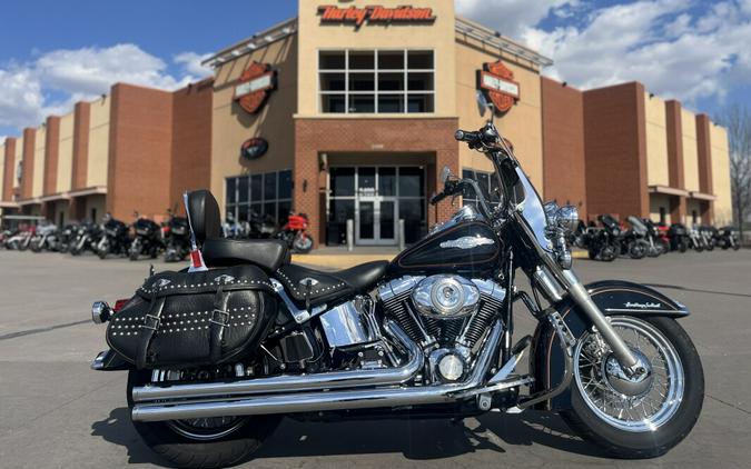 2010 Harley-Davidson® Heritage Softail® Classic 156 FIREFIGHTER BLACK 041370