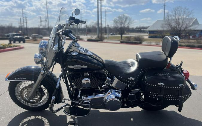 2010 Harley-Davidson® Heritage Softail® Classic 156 FIREFIGHTER BLACK 041370