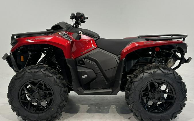 2027 Can-AM Outlander XT 700