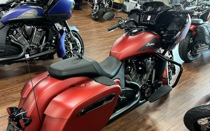 2024 Indian Motorcycle® Challenger® Dark Horse® w/PowerBand Audio Pkg Sunset Red Smoke