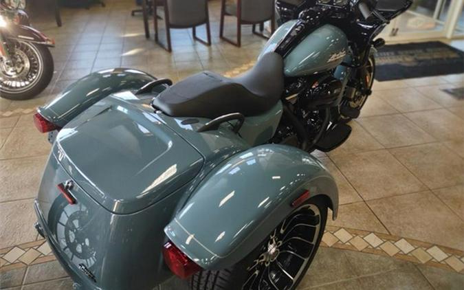 2024 Harley-Davidson® FLTRT - Road Glide® 3