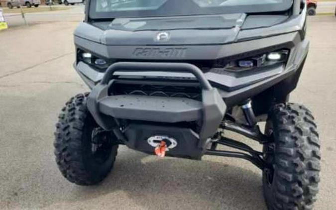 2026 Can-Am Defender XT CAB HD11