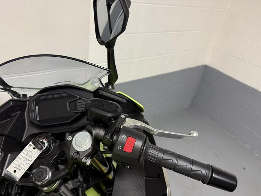 2026 Kawasaki Ninja® 500 SE ABS