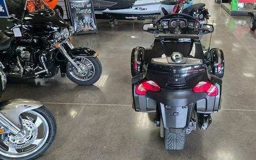 2016 Can-Am® Spyder® RT 6-Speed Semi-Automatic (SE6)