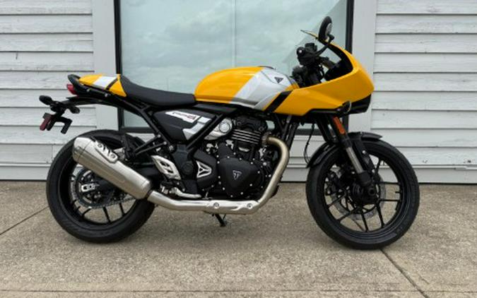 2026 Triumph Thruxton 400