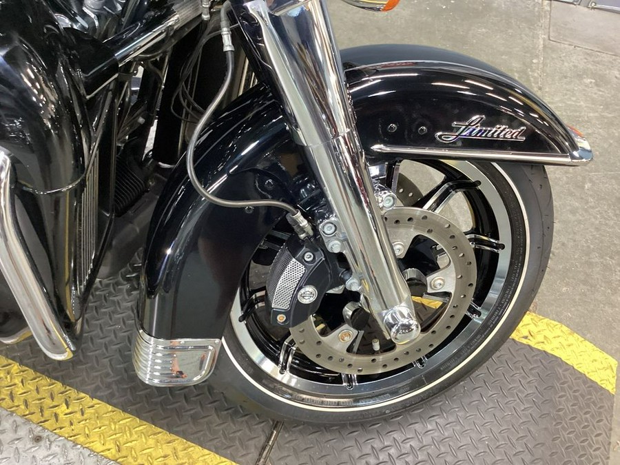 2014 Harley-Davidson® FLHTK - Electra Glide® Ultra Limited