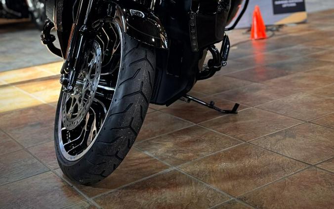 2026 Harley-Davidson® Street Glide Limited Vivid Black Black Trim