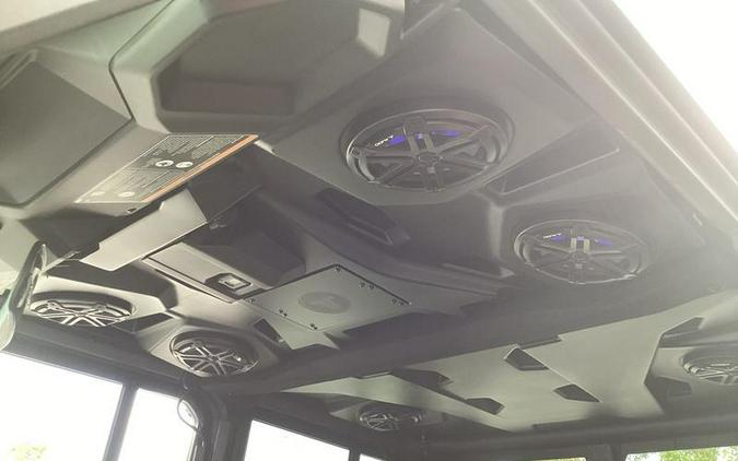 2026 Can-Am® Defender MAX LONE STAR CAB HD11