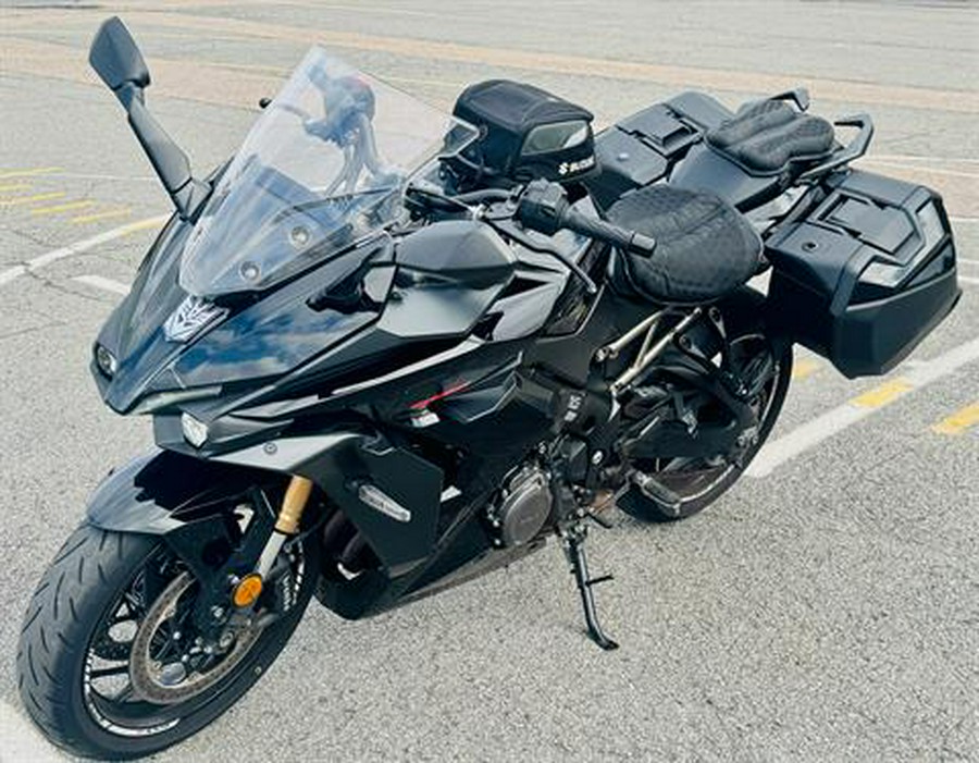 2022 Suzuki GSX-S1000GT+
