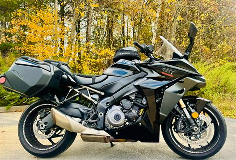2022 Suzuki GSX-S1000GT+