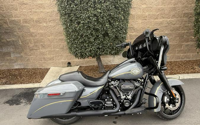FLHXS 2022 Street Glide® Special